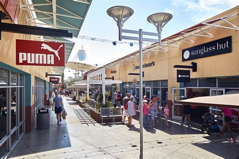 Do Business at Las Vegas North Premium Outlets®, a Simon Property.