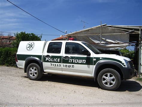 Police car of Israel 06 - Police cars by country - Wikimedia Commons ...