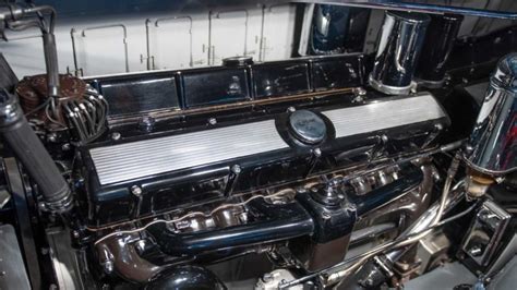 1930 Cadillac V16 Would Destroy Any Modern Car | Motorious