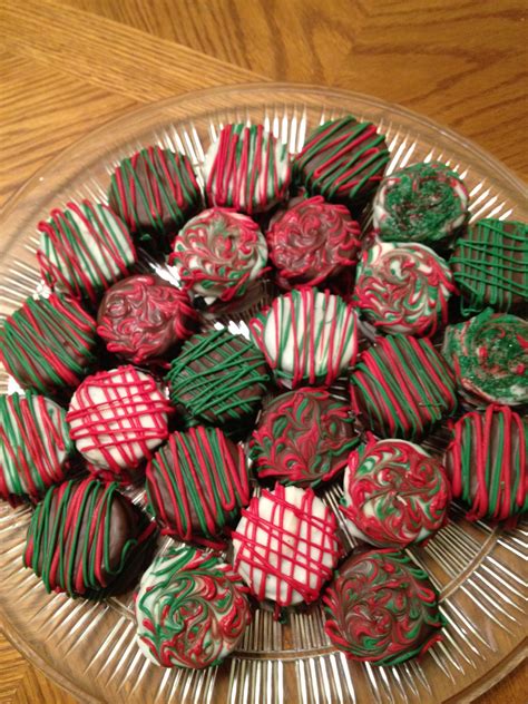 Christmas platter of chocolate covered Oreos | Oreo recipes christmas ...