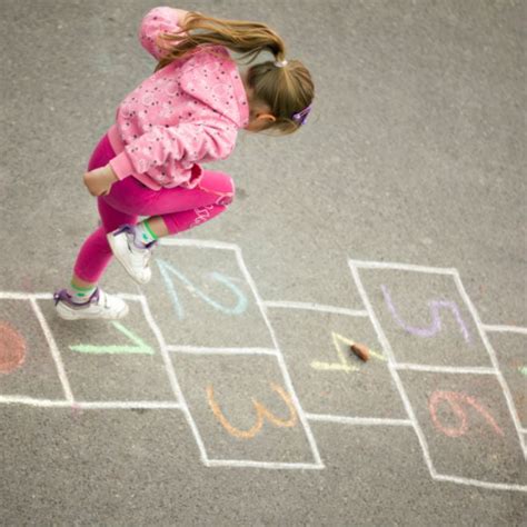 4 classic playground games to play with your kid - Today's Parent