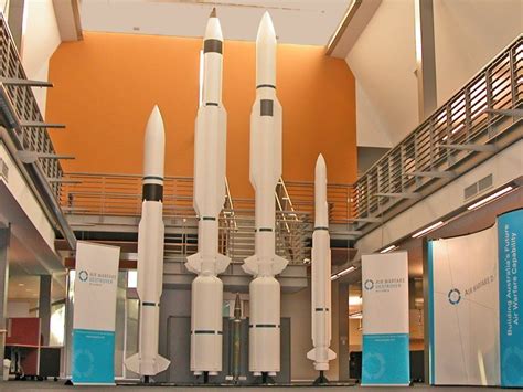 Raytheon commissions full-size missiles - Pacmin Studios