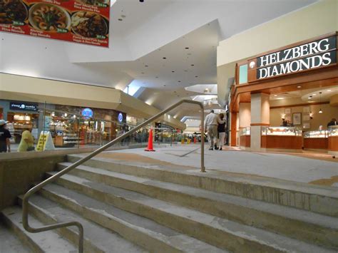 Hayden's Business Blog: Meadowood Mall in Reno will get remodeled!