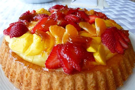 Anna's Table: Mango Strawberry Fruit Flan with Crème Pâtissière Filling