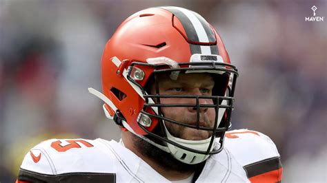 Joel Bitonio Named Pro Bowl Replacement for David DeCastro