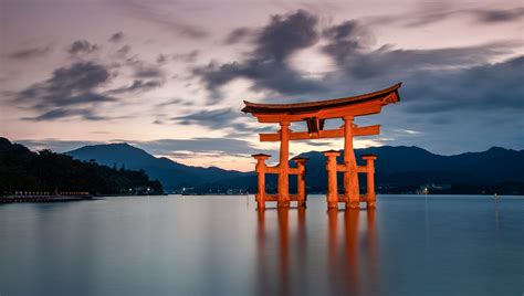 Top 4 Photo Spots at Itsukushima Shrine in 2022