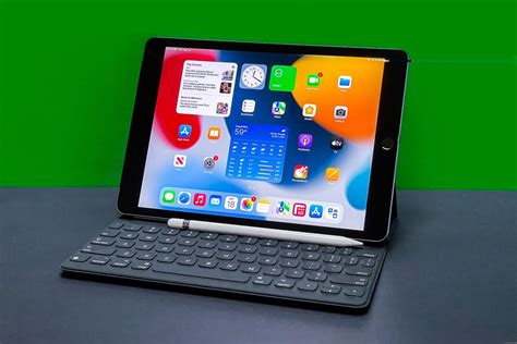 Apple iPad 9th Gen Review: Low-Cost Option May Be Best Bet for Now - CNET