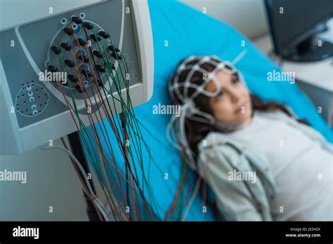 Little girl undergoing electroencephalography procedure Stock Photo - Alamy