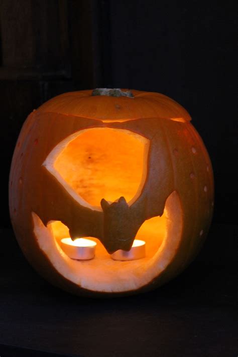 10+ Bat Pumpkin Carving Ideas – DECOOMO