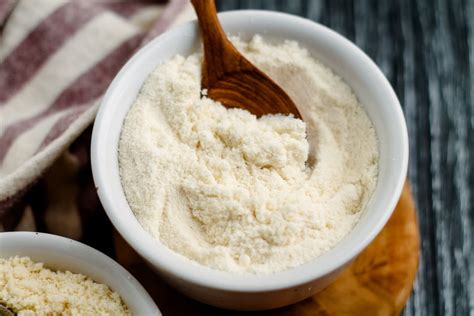 Almond Flour vs Coconut Flour - The Honour System