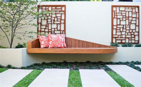 Smashing Outdoor Wall Decor Ideas That Will Add Value To Your Home