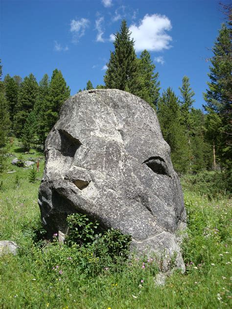 Weird faced rock, on the Hellroaring Trail Hike, Montana Giants In The Bible, Garden Sculpture ...