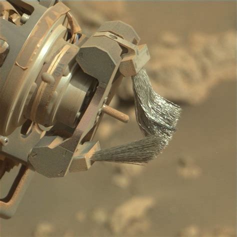 Curiosity Mars Rover: Interesting Imagery