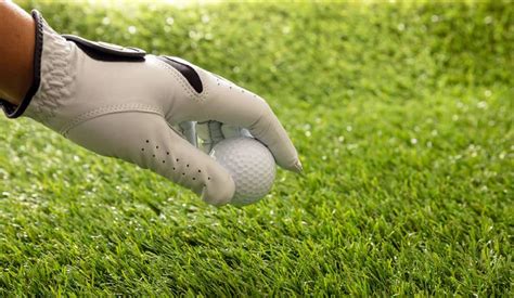 Best Golf Glove For Sweaty Hands - Golfers Passion