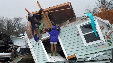 Storm Harvey cost to hit thousands of uninsured in Houston | World News | Sky News