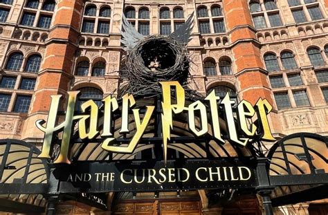 Wizard Walk - Harry Potter walking Tour London | Vox City