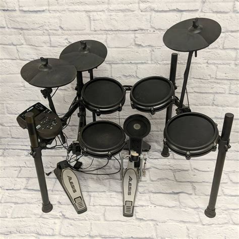 Alesis Nitro Mesh kit Electric Drum Kit - Evolution Music