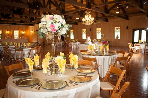 5 Rustic Tulsa Wedding Venues