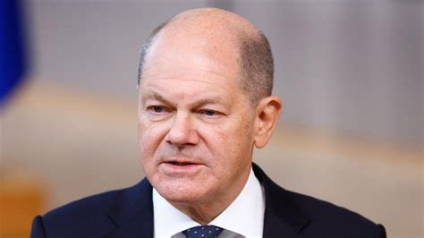 German Chancellor Olaf Scholz could snub British AI summit - BBC News