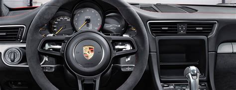 Porsche 911 GT3 - Sports steering wheel with gearshift paddles - Porsche AG