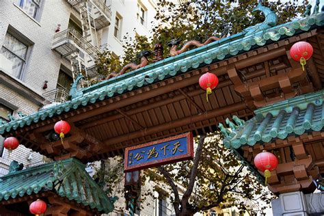 Chinatown’s Dragon Gate in San Francisco, California - Encircle Photos