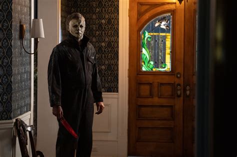 ‘Halloween Ends’ Movie Review: Michael Myers and Laurie Strode Fight in ...