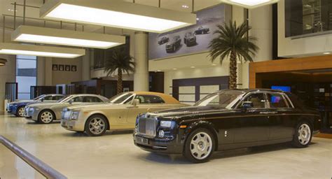 World’s Largest Rolls-Royce Showroom | Twisted Lifestyle