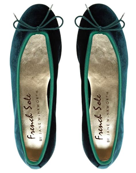 French Sole Henrietta Green Velvet Ballet Flats in Green - Lyst