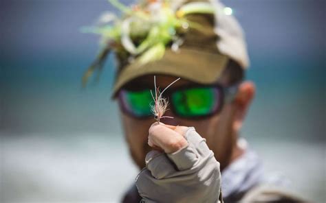 10 Best Saltwater Flies (Fly Guide's Choice) - Into Fly Fishing