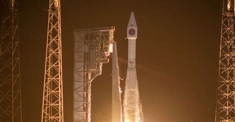 Atlas 5 launch: Rocket delivers missile-detecting satellite into space - CBS News