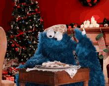 Cookie Monster Christmas Cookies GIF - Cookie Monster Christmas Cookies ...