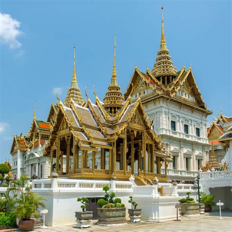 Grand Palace And Temple Of Emerald Buddha Complex In Bangkok Stock Photo - Image of bangkok ...