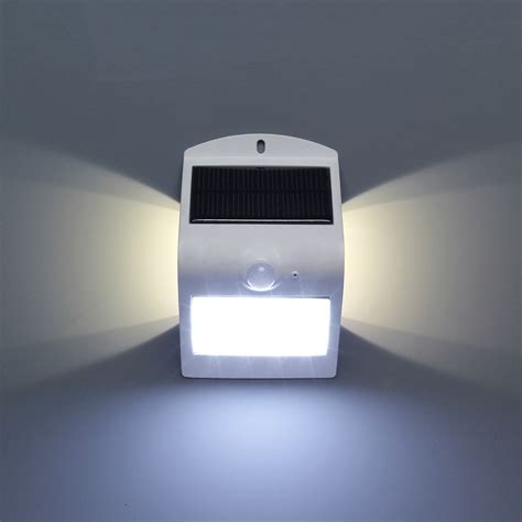 SMART LED Solar Sensor Wall Lamp | Luminao