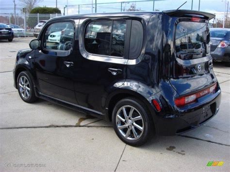 2010 Nissan cube exterior colors