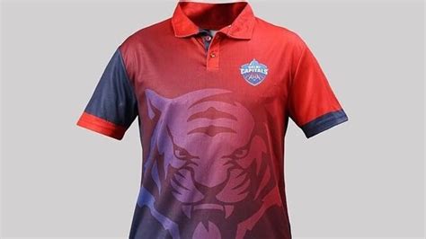 Best deals on Delhi Capitals IPL jersey and merchandise: Top 8 picks for fans | Mint