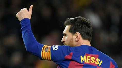 Daftar Pemain Sepak Bola Terbaik di Dunia dari Van Dijk hingga Messi