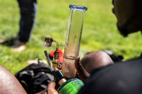 Bongs don’t need to come with warnings of cancer-causing chemicals ...