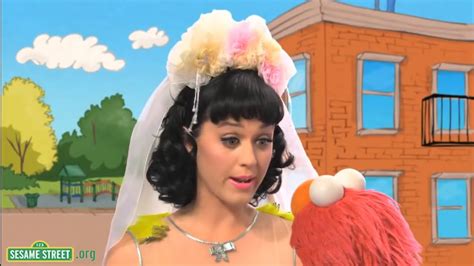Katy Perry - Hot n Cold ft. Elmo (Sesame Street) • HD - YouTube