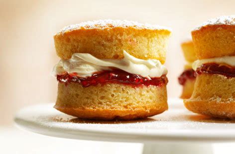 Victoria Sponge Cake Recipe | Sponge Cake Recipes | Tesco Real Food