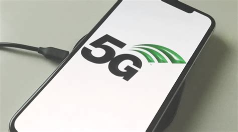 Apple kickstarted 5G and now 2 billion smartphones have it