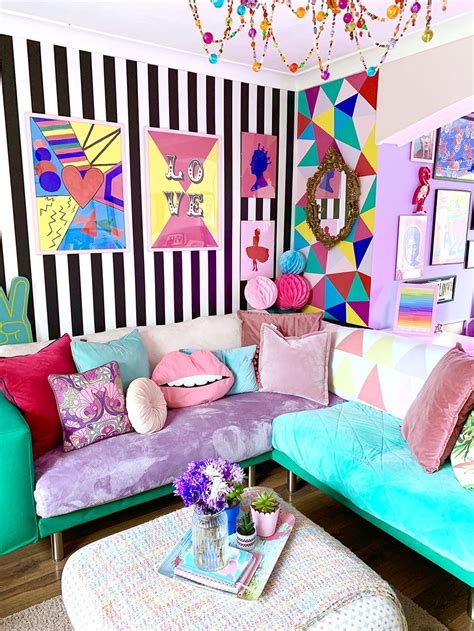 A Guide On How To Style A Perfect Colorful And Modern Sofa | Hommés Studio