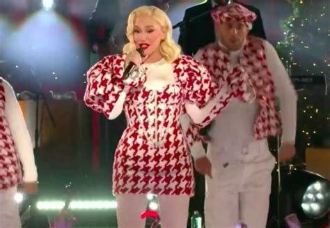 Gwen Stefani mocked for her ‘alarming new face’ as fans say she's ...