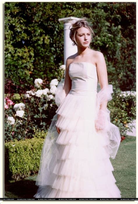 Blake modeling wedding dresses - Blake Lively Photo (1551197) - Fanpop