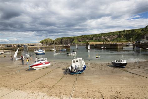 Stonehaven Beach, Aberdeen & Aberdeenshire – Beaches | VisitScotland