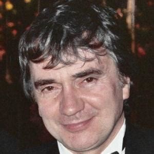 Dudley Moore - Trivia, Family, Bio | Famous Birthdays