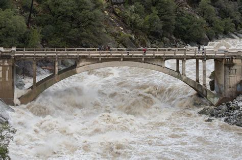 A warming California sets the stage for future floods | UCLA