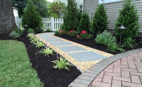 Bluestone stepping stone walkway over pea gravel Stepping Stone ...