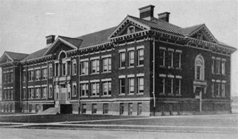 Indianola Junior High School - Columbus Landmarks