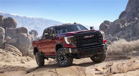 Should You Choose the 2024 Sierra 2500 HD Denali or AT4? | Newton Chevrolet GMC