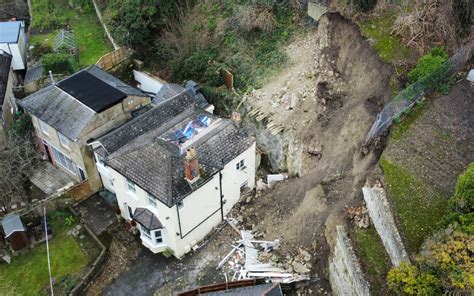 EXTENT OF VENTNOR WALL COLLAPSE AND LANDSLIDE REVEALED - Island Echo - 24hr news, 7 days a week ...